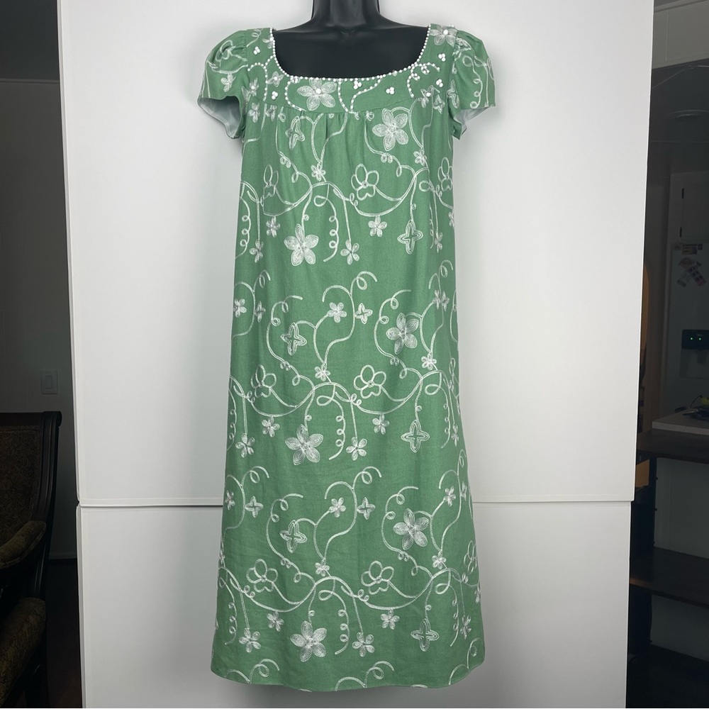 Vintage Green Floral Embroidered Dress with Beaded Neckline